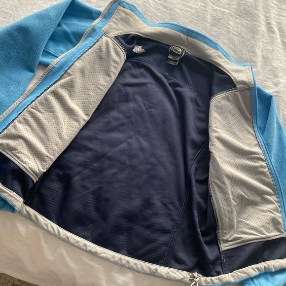 North Face Fleece Jacket - Picture 3 of 8